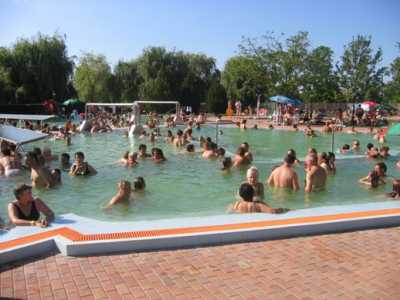A strandolás szerelmesei mellett a sportolni vágyókat is várjuk. Strand.