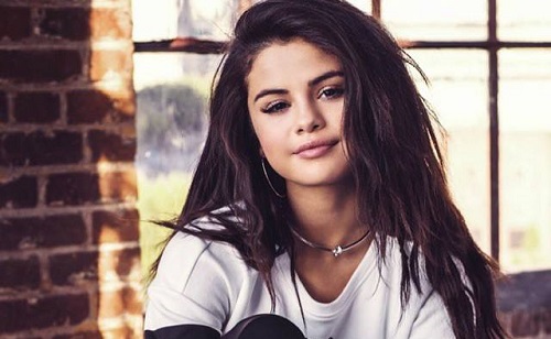 Selena Gomez kiakadt