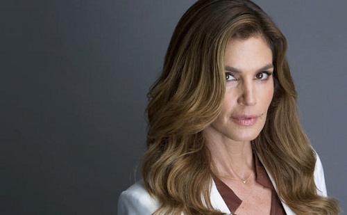 Cindy Crawford megdöbbentő bejelentést tett